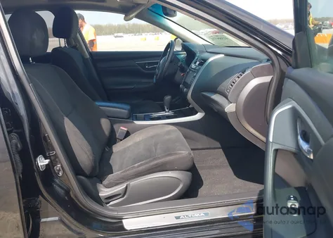 2015 Nissan Altima 2.5 Sv z USA, uszkodzony, nr VIN 1N4AL3AP2FC419652